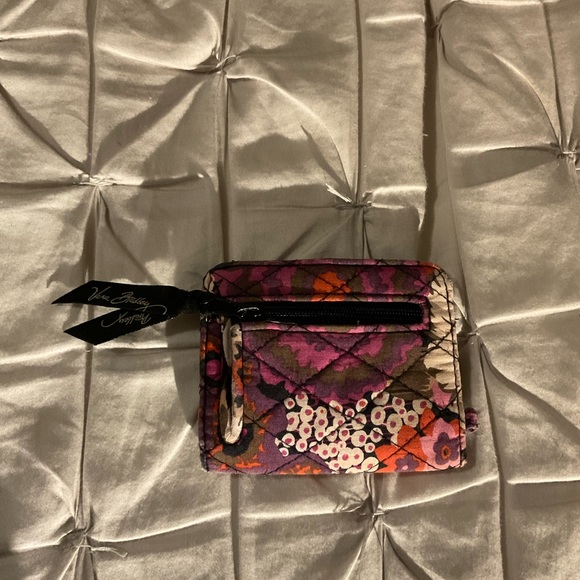 Vera Bradley ID Wallet - Picture 9 of 9